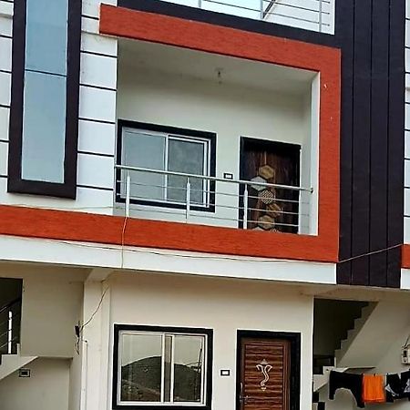 Unity Homestay Garudeshwar 外观 照片