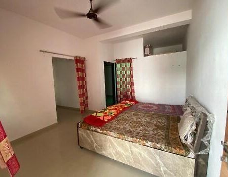 Unity Homestay Garudeshwar 外观 照片